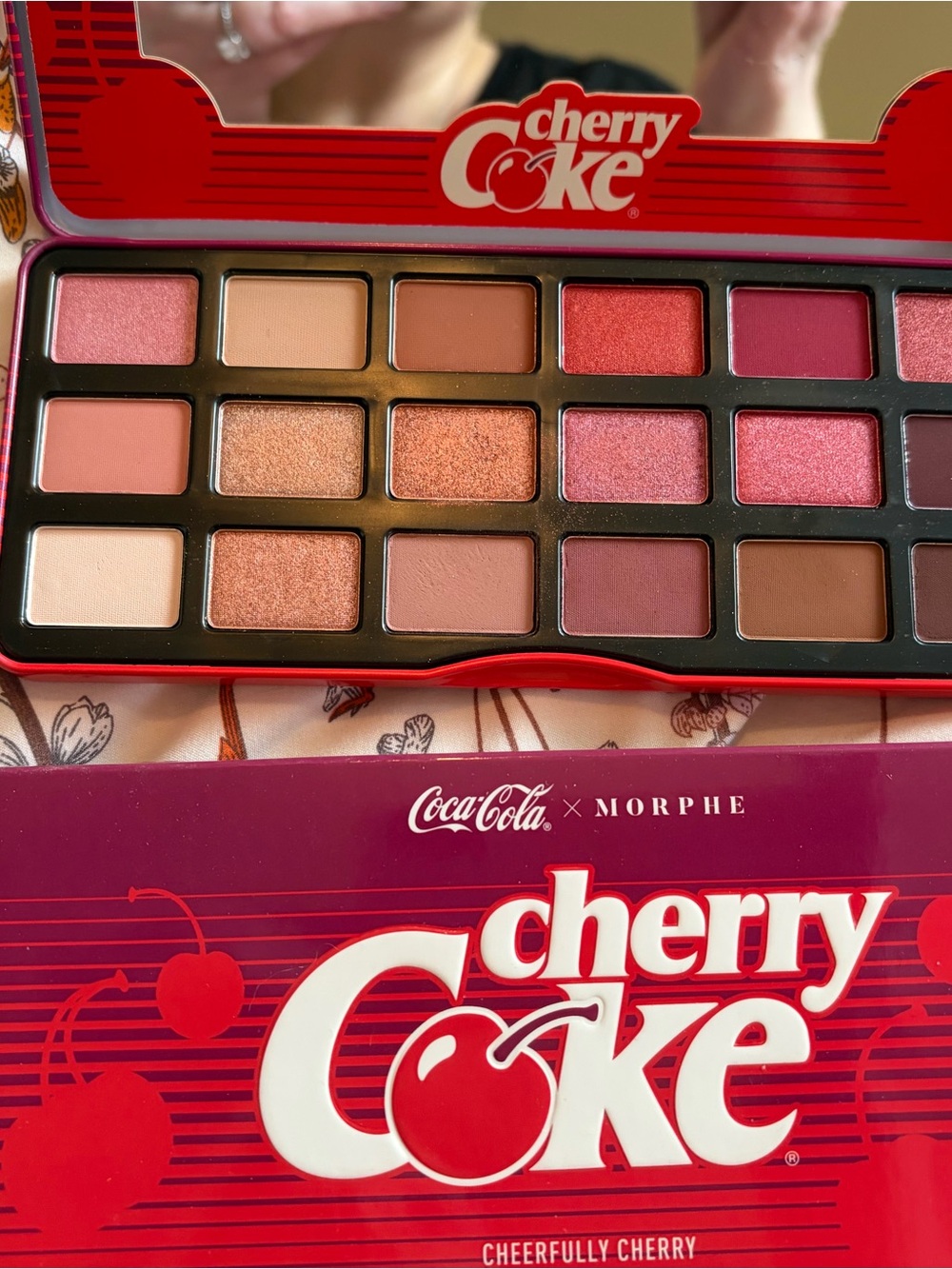 Morphe x Coca-Cola Cherry Coke Eyeshadow Palette — Cherry Pink-Neutral